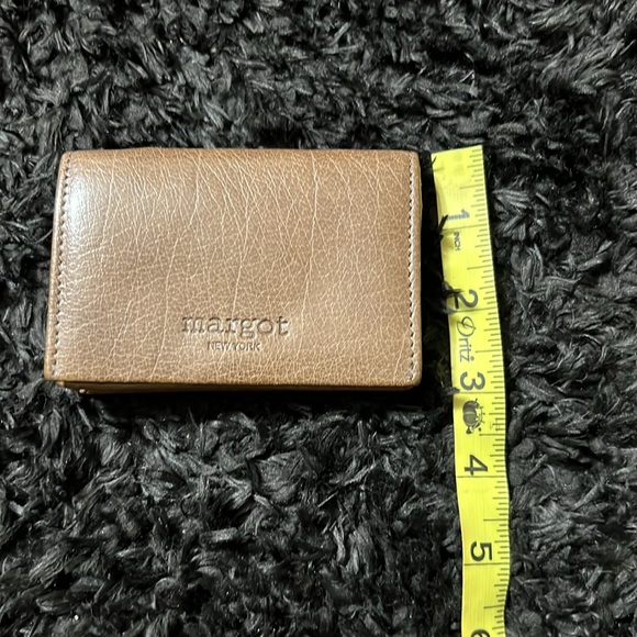 MARGOT Leather Card Holder - Picture 4 of 11
